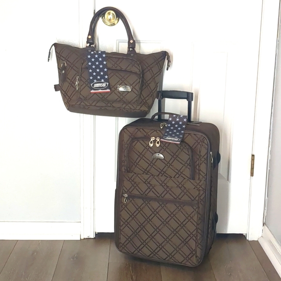 2 Piece Carry-on 20" Soft side Chocolate. - Picture 1 of 9